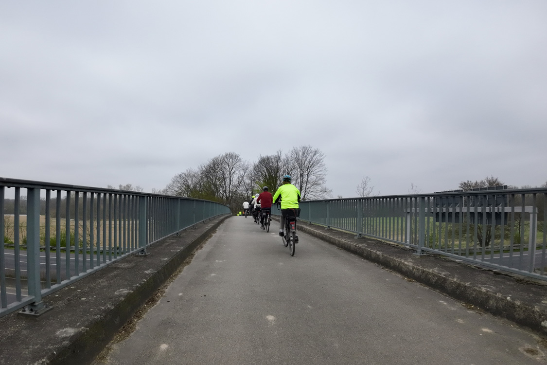 Über die Brücke Bennenbruch