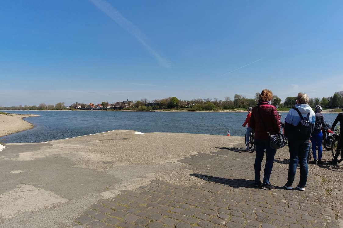 An der Rheinfähre