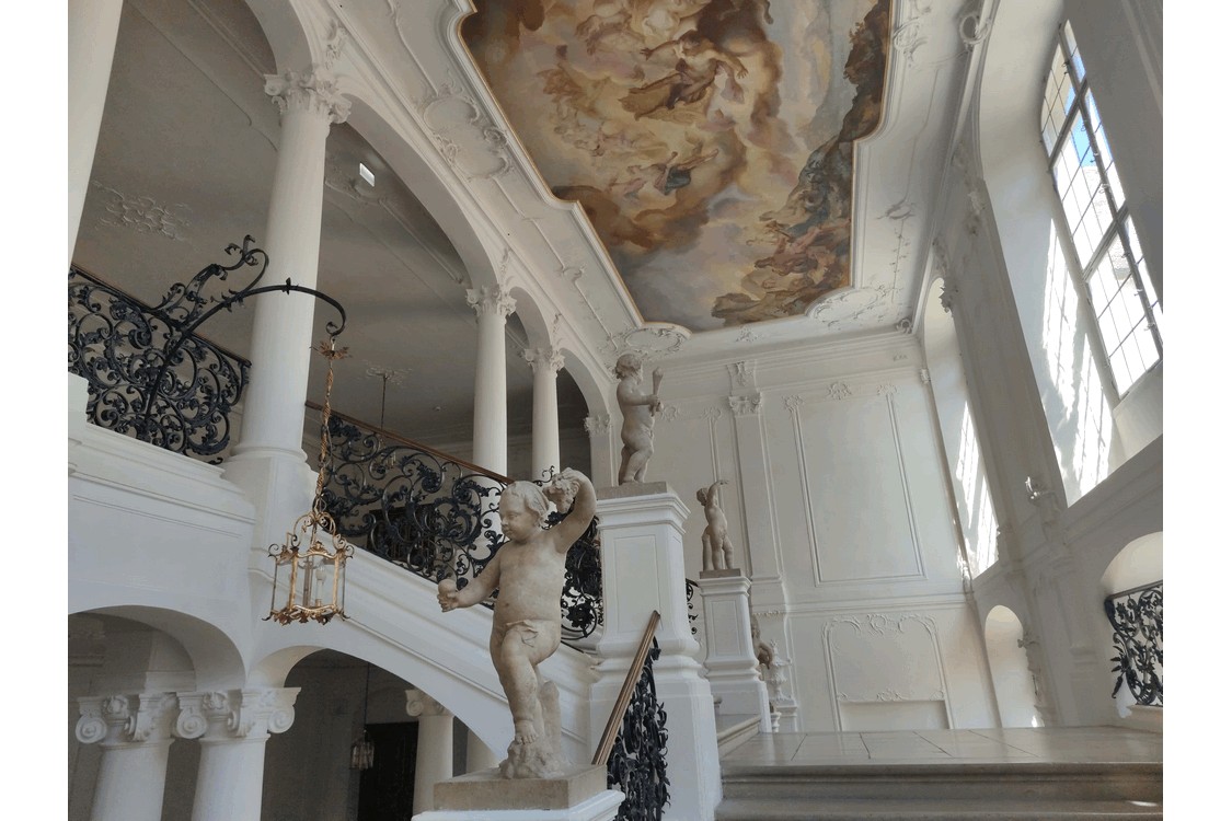 (frühere Bischofsresidenz!): und deshalb das Bild vorher 