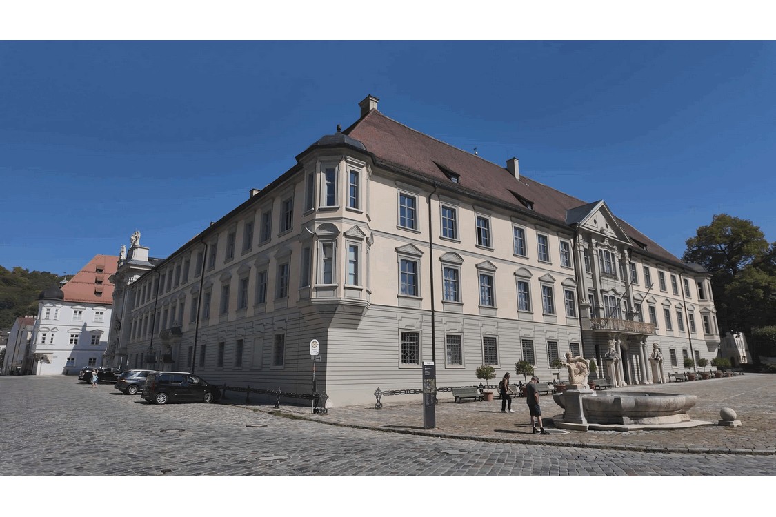 die alte Bischofsresidenz - jetzt Landratsamt
