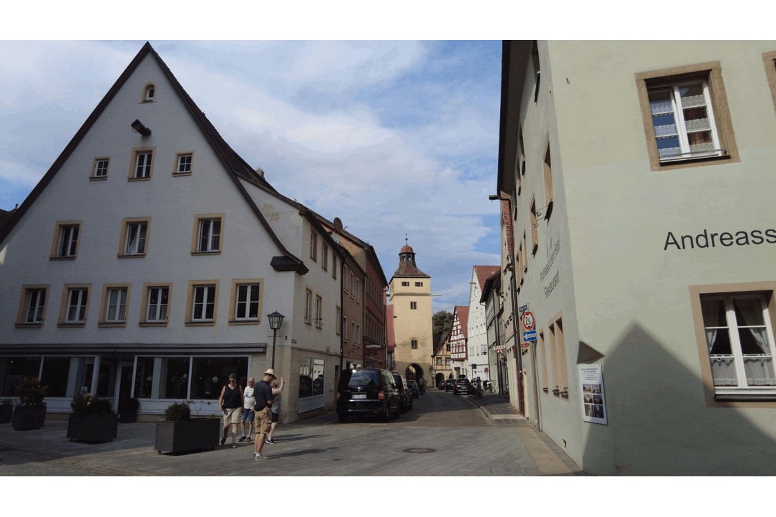 Am Ellinger Tor