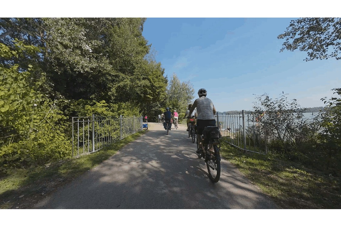 Wir kommen am Großen Brombachsee an
