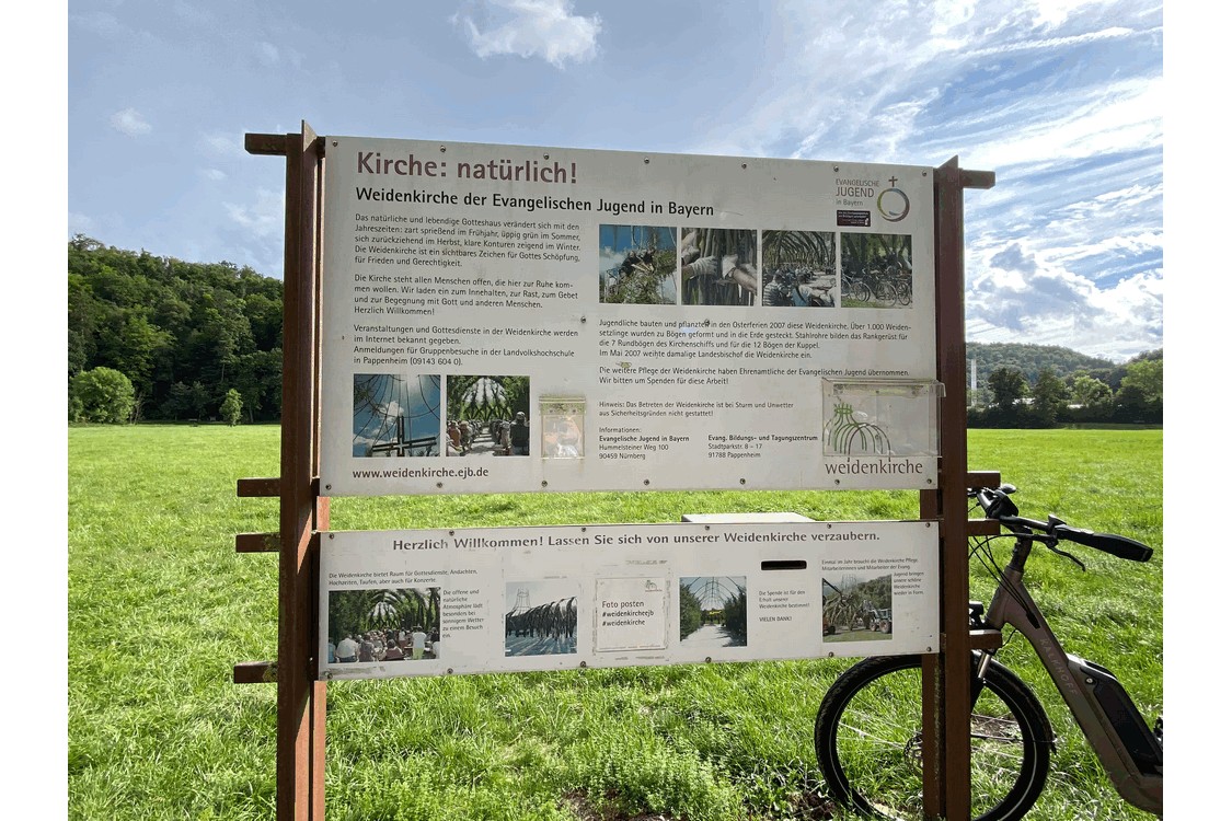 Erklärung zur Weidenkirche