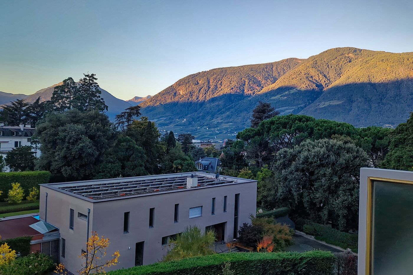 Noch ein letztes mal den schönen Sonnenaufgang geniessen Noch ein letztes mal den schönen Sonnenaufgang geniessen