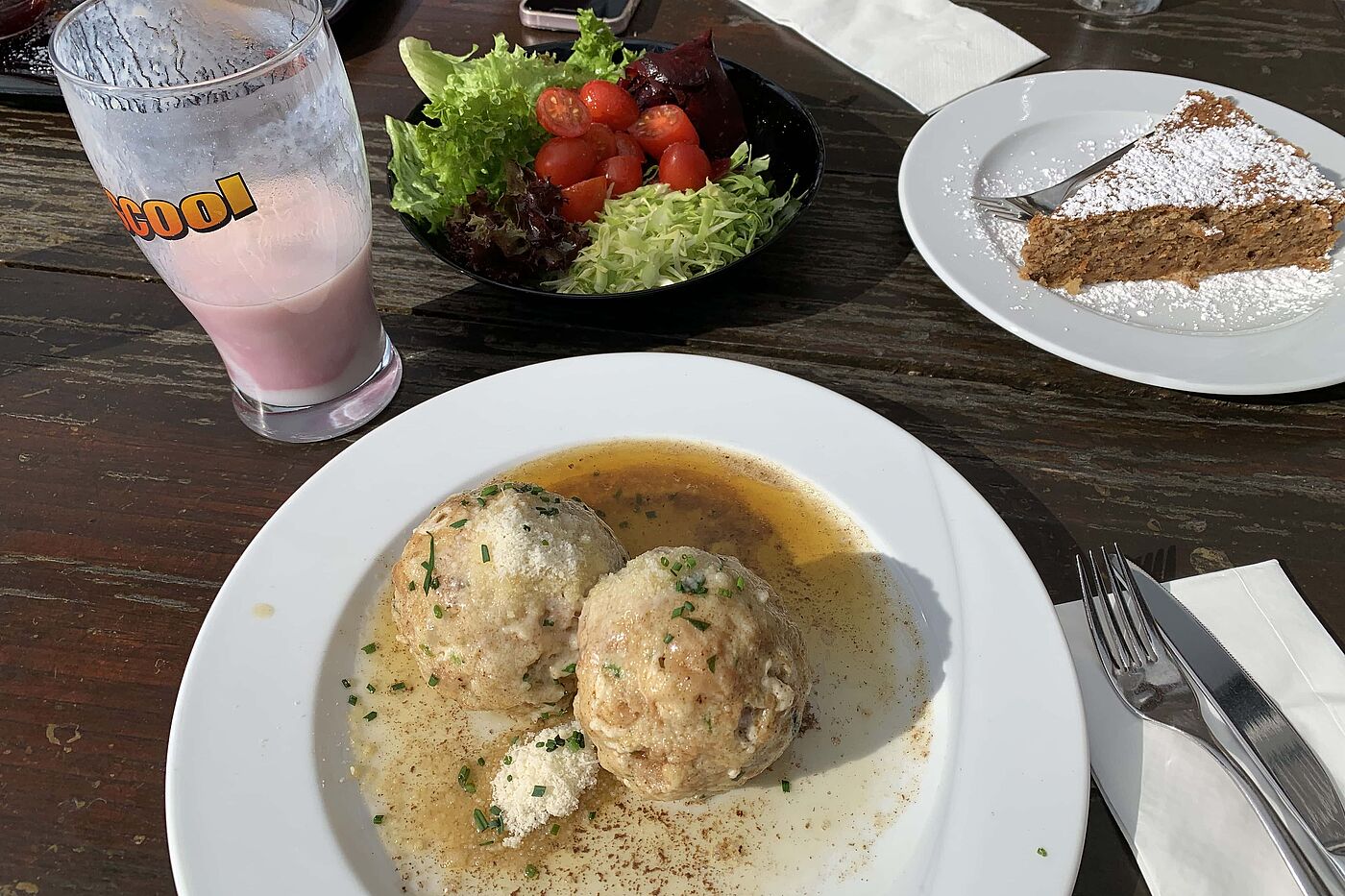 aber Knödel oder ein Stück Maronenkuchen gehen auch aber Knödel oder ein Stück Maronenkuchen gehen auch