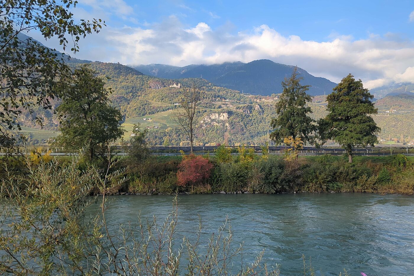 Entlang der Etsch nach Bozen Entlang der Etsch nach Bozen