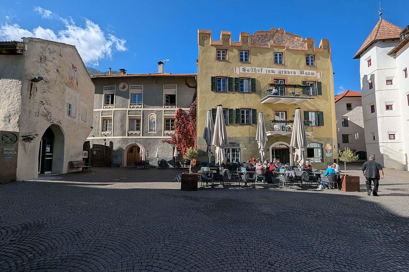 Auf dem Marktplatz in Glurns 1 Auf dem Marktplatz in Glurns 1