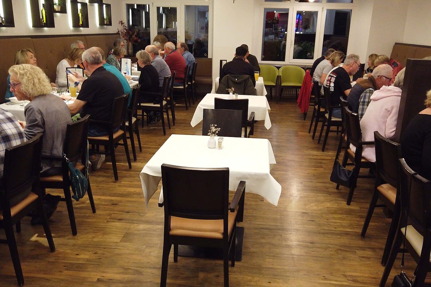 Wir erwarten wieder das hervorragende Abendmenü im Hotel Kolping Wir erwarten wieder das hervorragende Abendmenü im Hotel Kolping