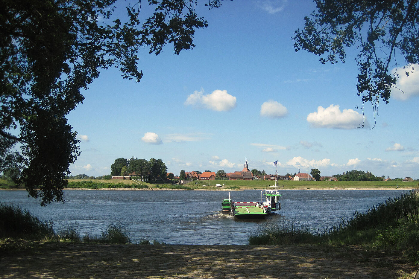 Auf der Prignitzer Seite - Blick zurück nach Schnackenburg