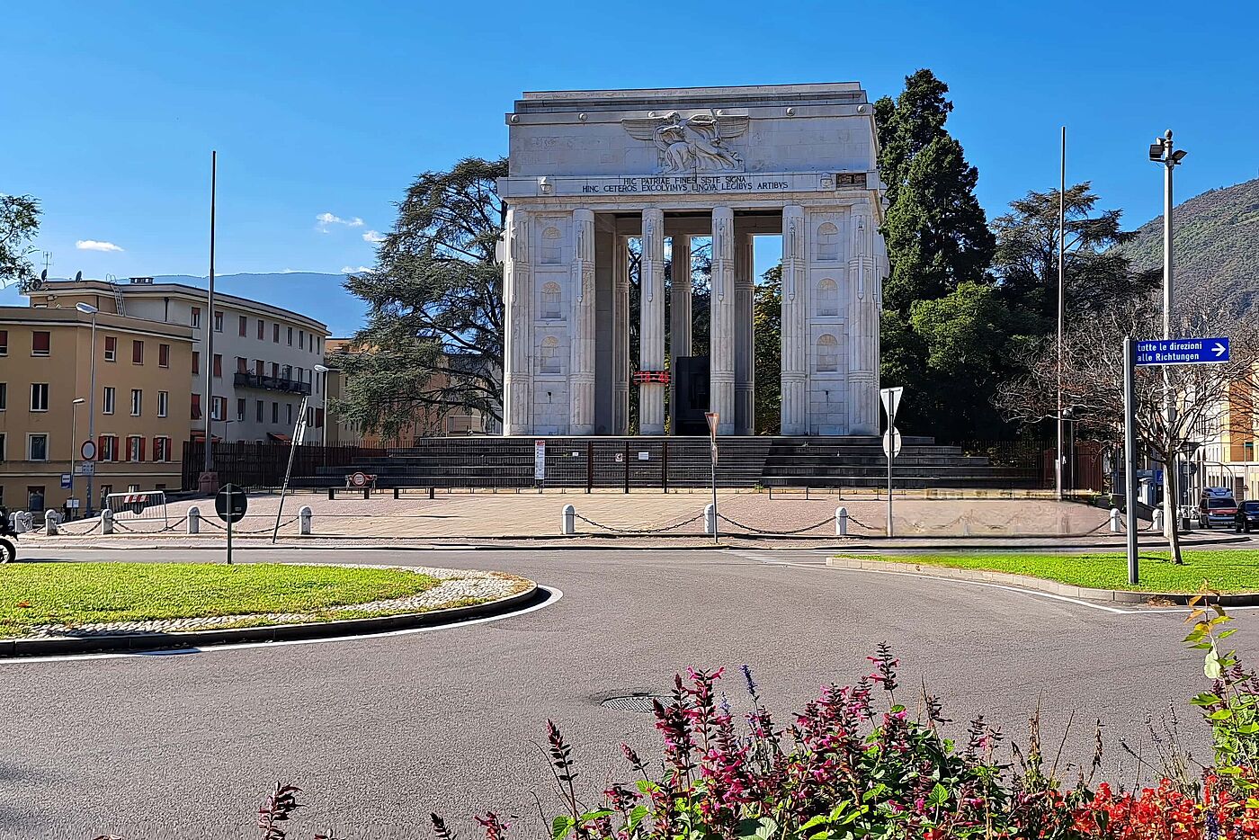 Siegesdenkmal gegen Österreich - Monumento alla Vittoria - in Bozen Siegesdenkmal Italien gegen Österreich - Monumento alla Vittoria - in Bozen