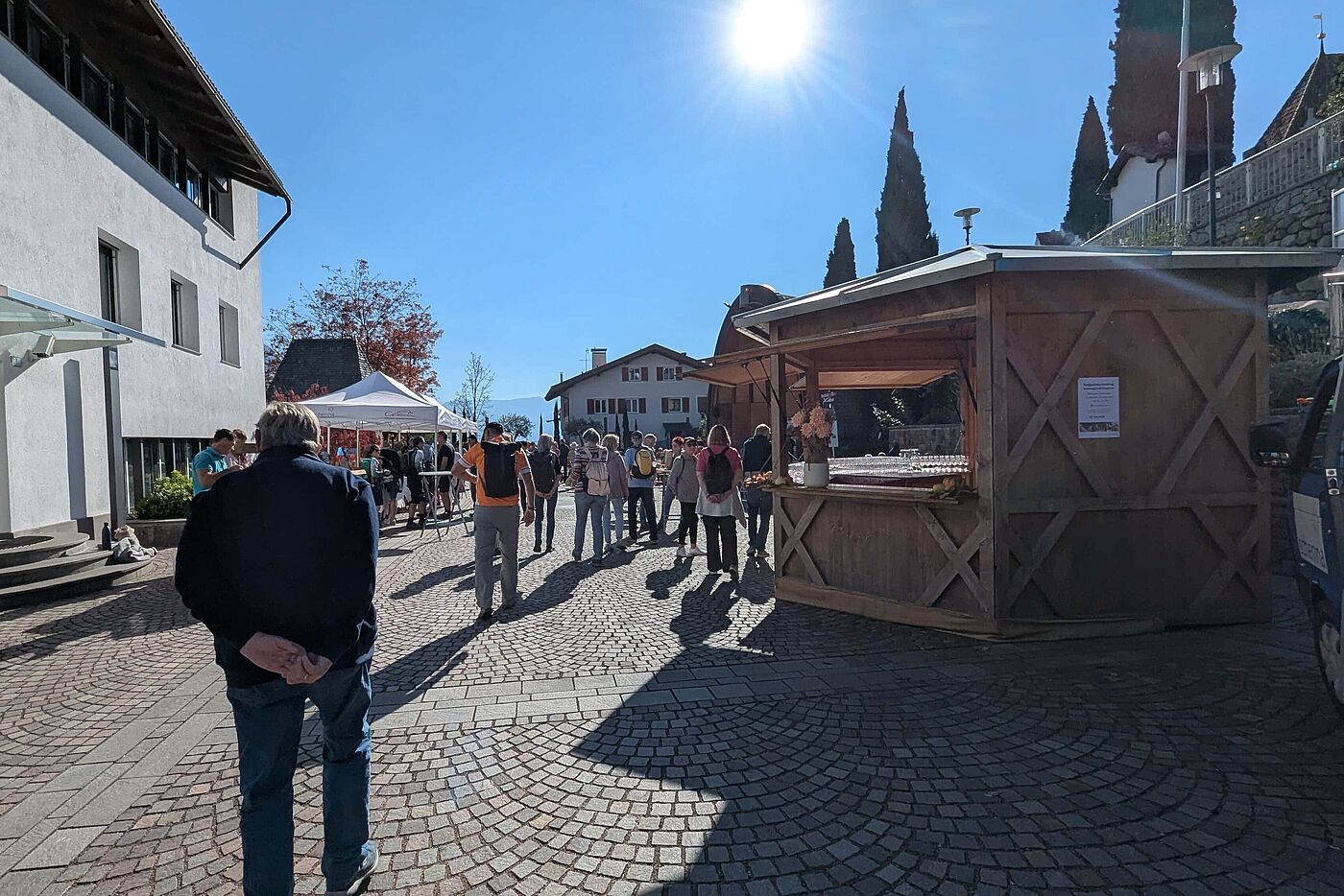Das Keschtnfest auf dem Erzherzog-Johann-Platz Das Keschtnfest auf dem Erzherzog-Johann-Platz