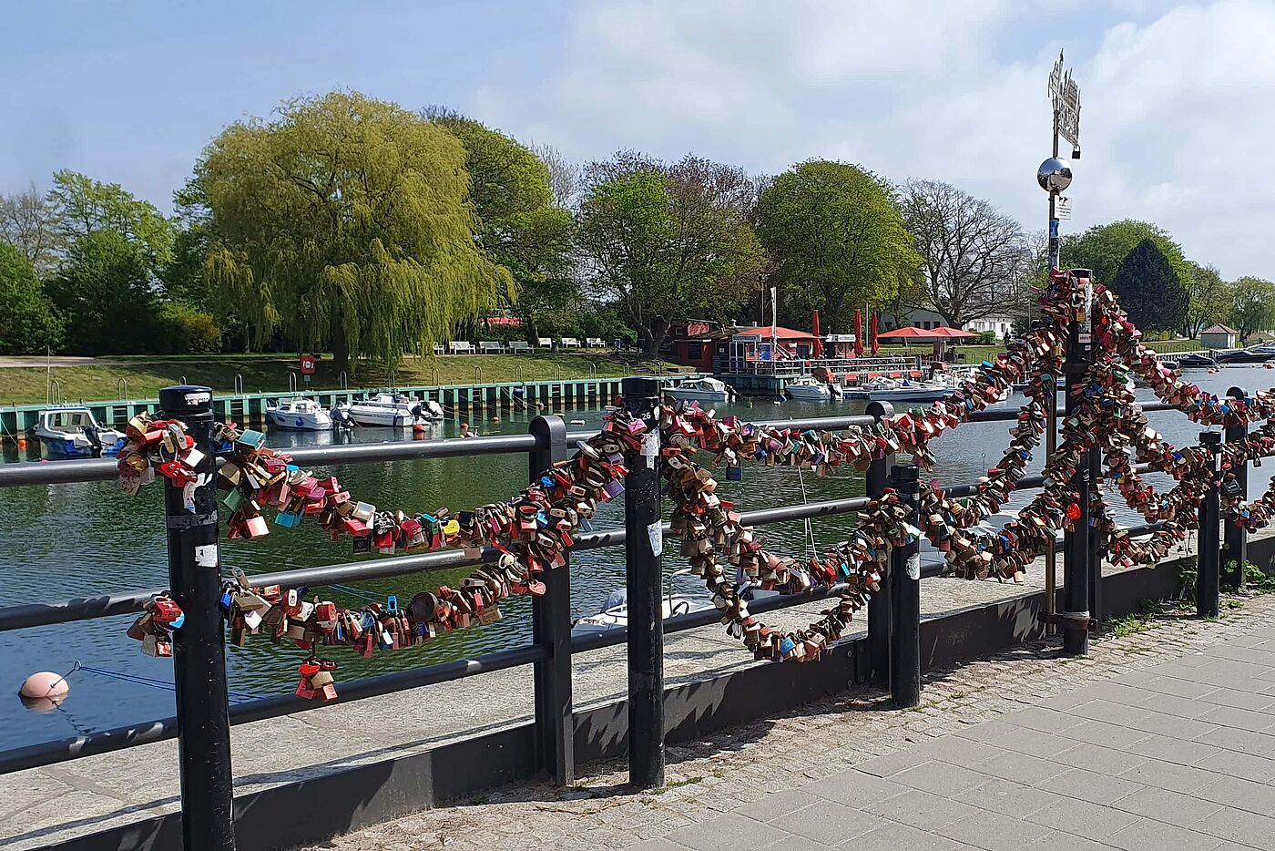 Hafen? Hier legen eigentlich nur Schiffe an!