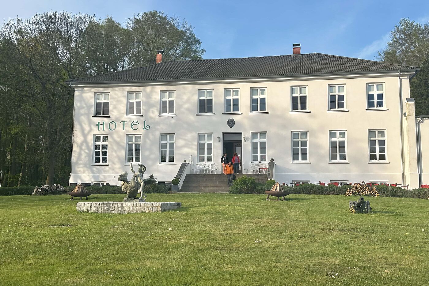 Wir verlassen das Ostseeguthaus