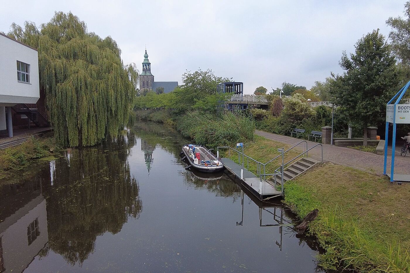 Eine Stadtführung auf dem Schiff durch Nordhorn
