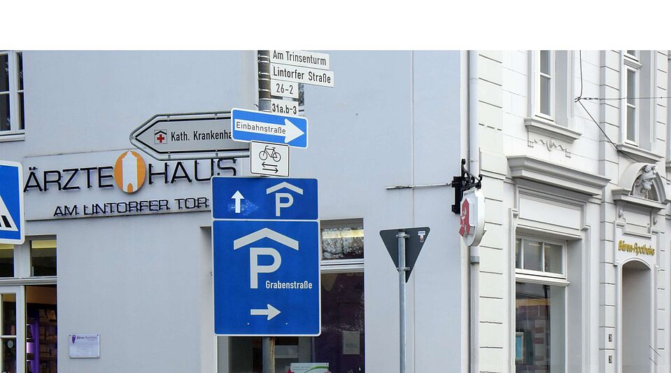 Unübersichtliche Beschilderung Unübersichtliche Beschilderung