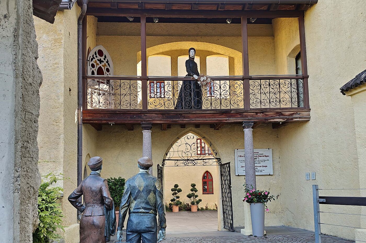 Sissi erwartet auch uns Sissi erwartet auch uns