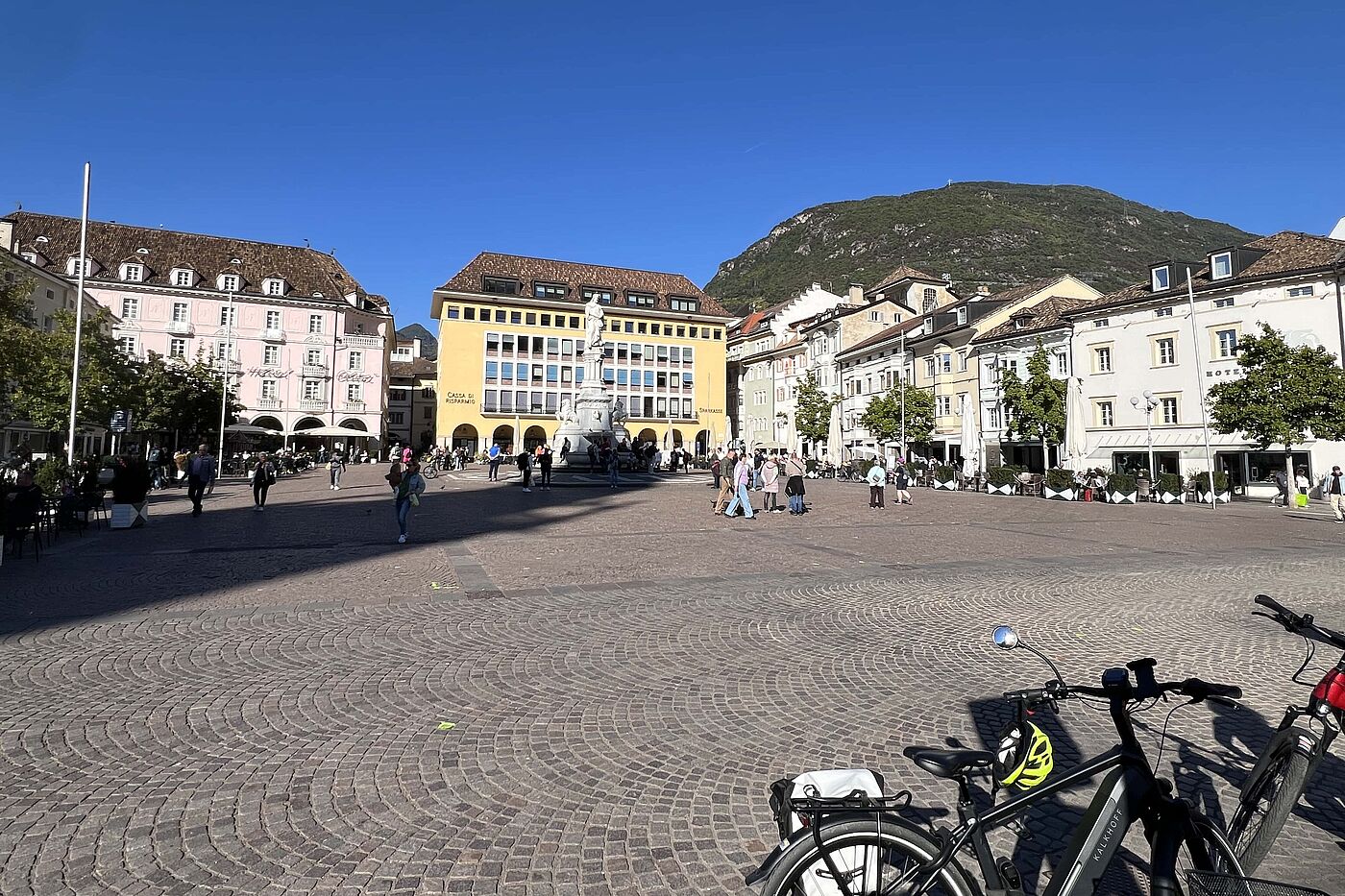 Der Waltherplatz Der Waltherplatz