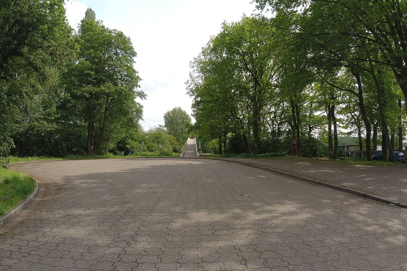 Gelbe Brücke am Masurensee
