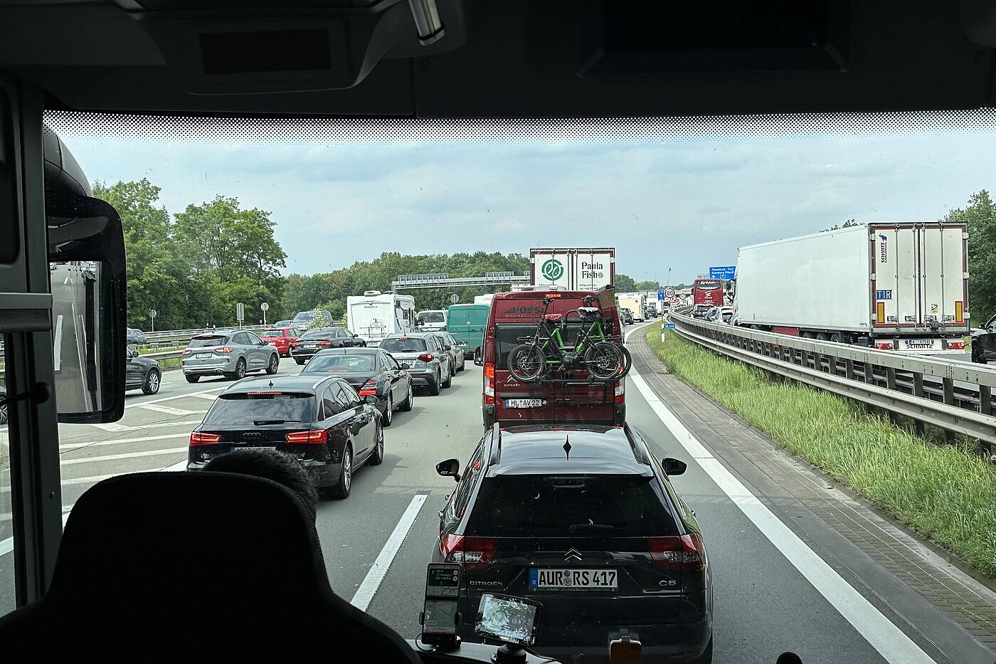 Einer der vielen Staus auf der Autobahn