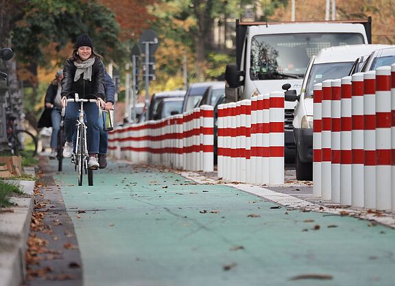 Geschützter Radfahrstreifen Geschützter Radfahrstreifen
